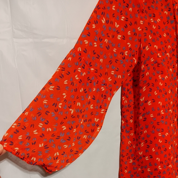 Old Navy EUC Women's Dress, Small, Red Orange Floral, Fully Lined, Bell Sleeve - Picture 4 of 8